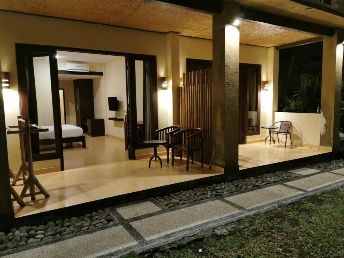Dalia Budget Hotel Сенггиги Экстерьер фото