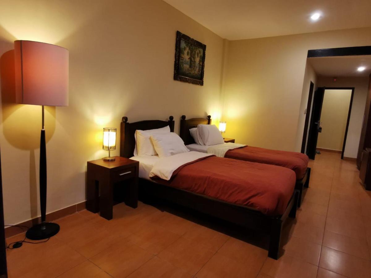 Dalia Budget Hotel Сенггиги Экстерьер фото