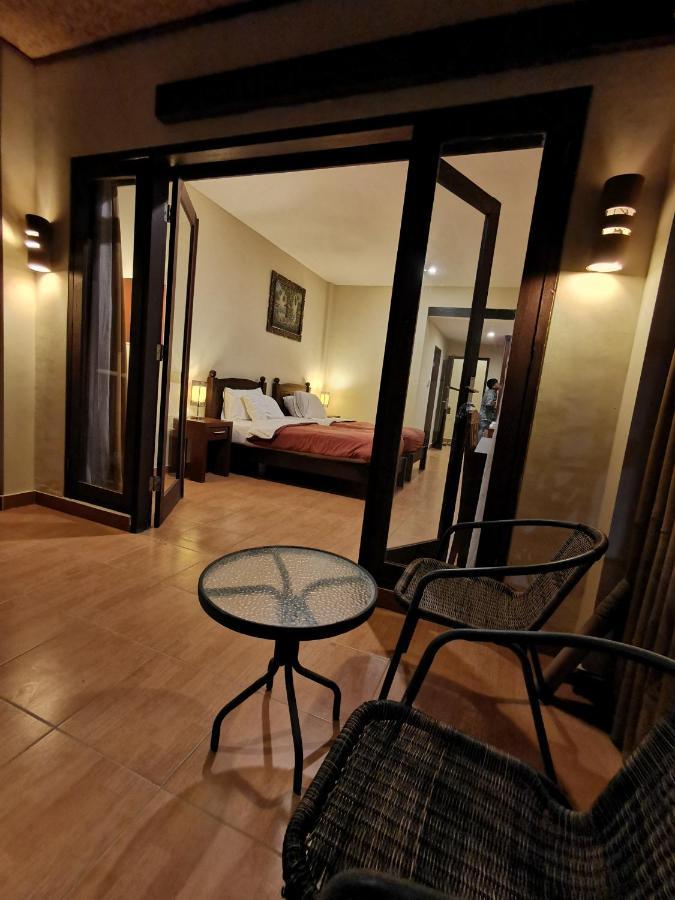 Dalia Budget Hotel Сенггиги Экстерьер фото
